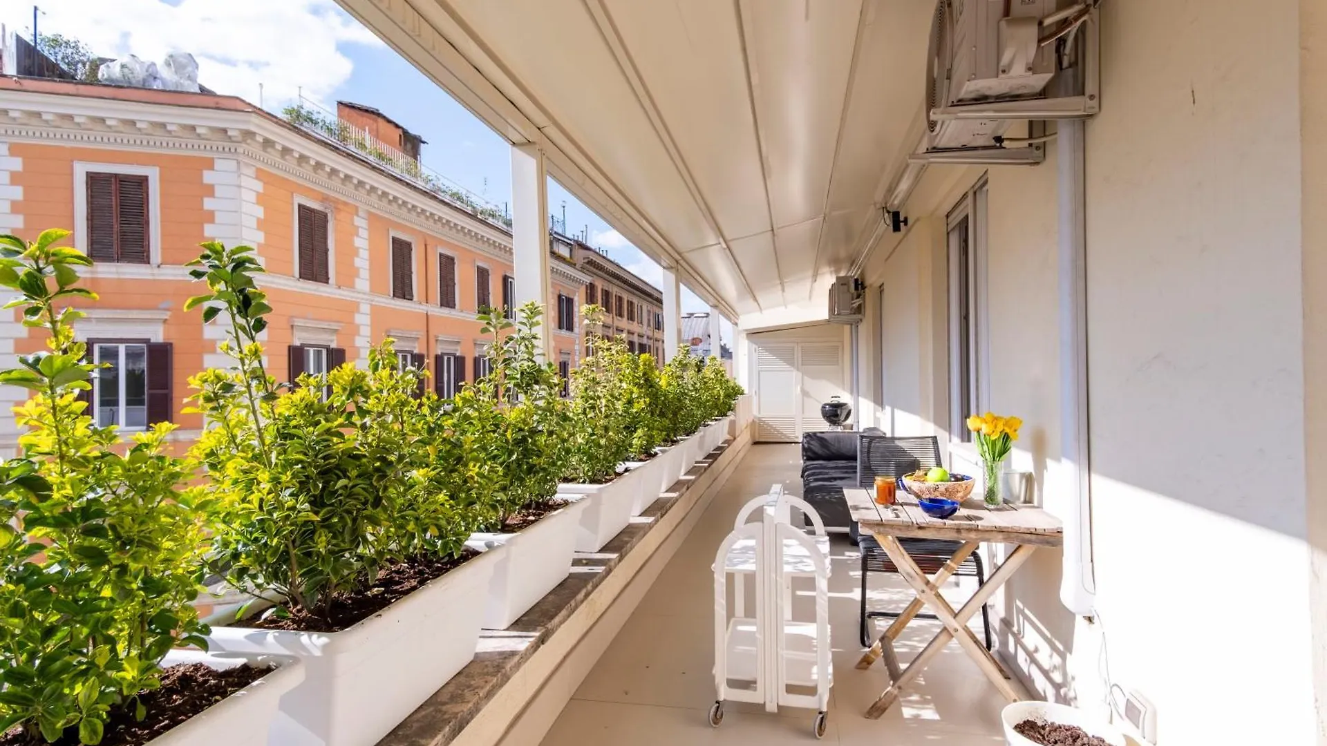 Elegantis Penthouse In The Heart Of Rome With Private Terrace And View Apartment